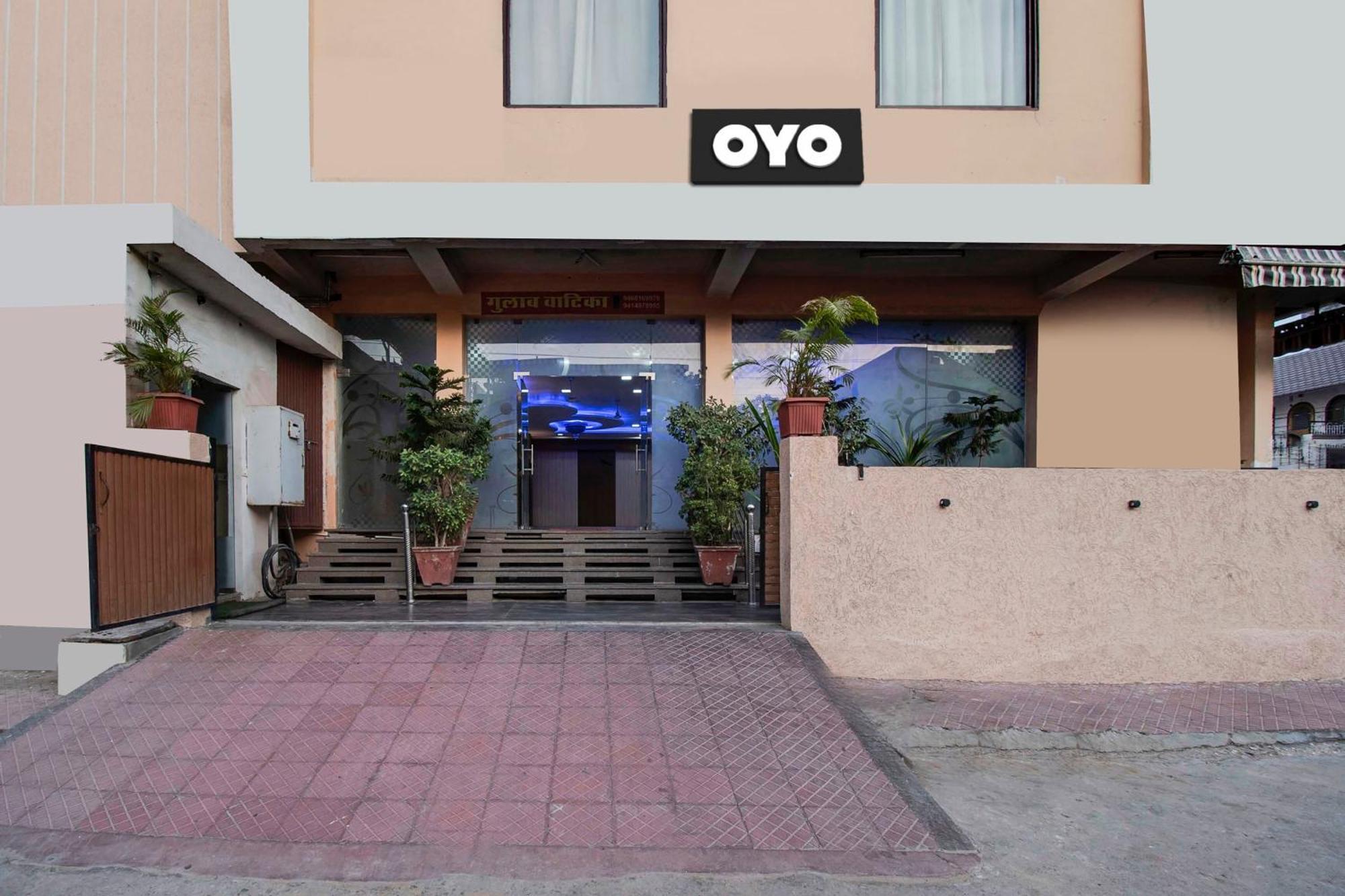 Capital O Pink Peral Hotell Jaipur Exteriör bild